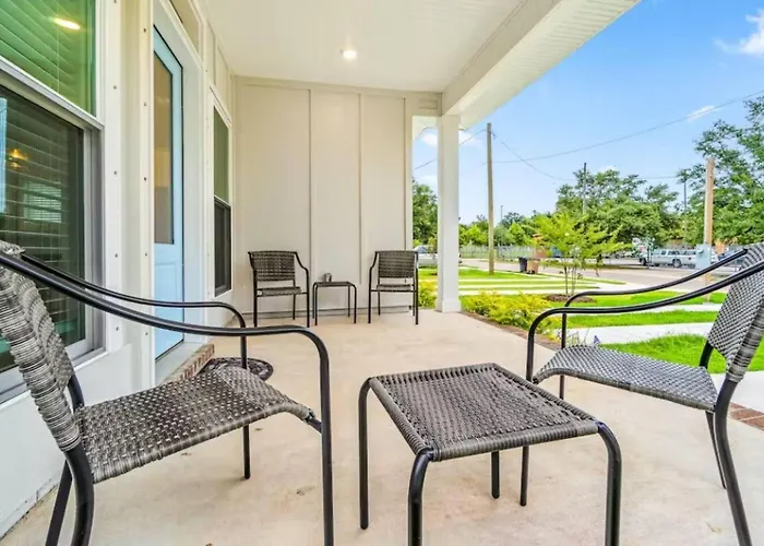 Holiday home Searentity- Close To Downtown, Navy Base, And Wahoo Staduim Pensacola